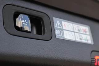 Mercedes C-klasse Estate 220 d AMG Line / Panoramadak / Burmester Surround / Massage Stoelen / Night Pakket / Trekhaak Wegklapbaar / 28