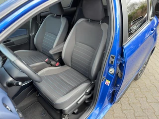 Toyota Yaris 1.5 Hybrid Bi-Tone Camera | Cruise control | NAP / 8