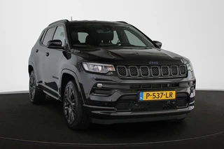 Jeep Compass 4xe 240 Plug-in Hybrid Electric S Stuur-Stoelverwarming Leder Memory Keyless 19" / 2