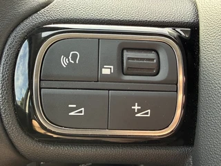 Citroën C3 Aircross 130pk Max (Camera - Keyless Entry - LED - Head up - Automatische Airco - Navigatie - Apple Carplay - 17") / 17