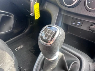 Hyundai i10 1.0I Comfort '' Infotainmentsystem - USB - CC - Elektrische ramen '' / 19