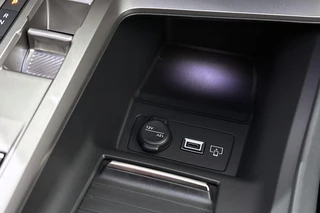Peugeot 308 SW 1.6 Plug-in Hybrid 195 GT / 38
