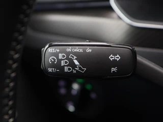 Škoda Superb Combi 1.4 TSi 218 Pk iV Sportline Business | Trekhaak | Stoelverwarming | CarPlay | Camera | Cruise Control | Navigatie | Full LED | 19 Inch | 91.754 Km !! / 27