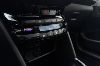 Peugeot 2008 1.2T 130pk GT-line / 29