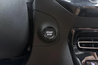 Opel Mokka Electric GSE 54 kWh | GSE | Stoel/stuurverwarming | Achteruitrijcamera | Unieke uitvoering | 20" Lichtmetalen velgen | Adapt. Cruise control | Alcantara sportstoelen / 33