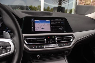 BMW 3-serie Touring 330e High Executive | 1e eigenaar | BTW auto | M-sport stuur | HiFi audio | Sportstoelen | Cruise control adaptief | Grootlichtassistent | Active Guard Plus / 26