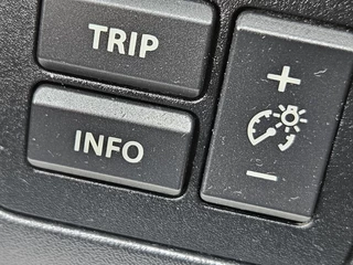 Suzuki Ignis 1.2 Smart Hybrid NAVI TEL ECC LM CC KEYLESS / 37