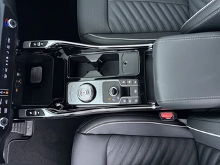 Kia Sorento 1.6 T-GDi Plug-in Hybrid 4WD ExecutiveLine 7p  - Stoelverwarming/Ventilatie - Panoramadak met schuif-/kantelfunctie - Massagestoelen - 360 Camera - Fabrieksgarantie t/m 2033 / 33