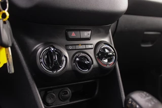 Peugeot 208 1.2 PureTech Active | Cruise control | Bluetooth | Navigatie | Airco | Start/stop | Boordcomputer | Origineel / 27