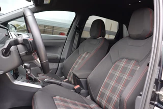 Volkswagen Polo 2.0 TSI GTI | Apple Carplay | Cruise | Stoelverwarming | Clima | Sensoren | Lm Velgen | / 5