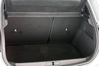 Peugeot 208 1.2 PureTech 100 Style / 10
