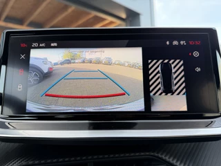Peugeot 208 100pk GT (Camera - Keyless Entry - Parkeersensoren V+A - LED - Navigatie - Automatische Airco - Draadloos laden - Apple Carplay - 3D Cockpit) / 30