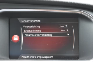 Volvo V40 1.5 T2 Polar  | NL-Auto | Historie | Standkachel | Stoelverwarming | Nav | Sfeerverl. | Full LED | Zeer netjes / 48