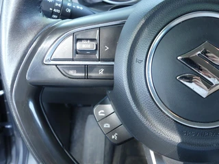 Suzuki Swift 1.2 Select AUTOMAAT Airco, All Season Banden, Camera, Apple Carpl/Android auto / 12