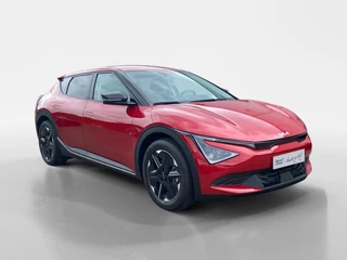 Kia EV6 Light Edition 63 kWh | VOORRAAD VOORDEEL NU €42.950,- | Direct leverbaar | Stoel+Stuur verwarming | Climate control | Navigatie | Parkeer camera achter | Parkeer sensoren voor en achter / 4