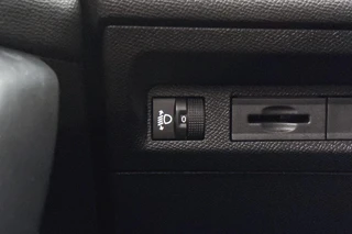 Peugeot 308 SW 1.2 PureTech Active Pack Business Stoelverwarming Airco Apple CarPlay / 25