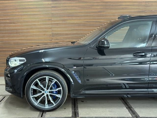 BMW X3 XDrive30i High Ex. M-Sport | Shadow-Line | Pano | Trekhaak | 20"| Ambient | Driving + Park Assist | Adaptief M-onderstel / 40