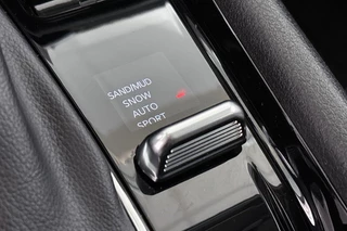 Jeep Compass 4xe 240 Plug-in Hybrid Electric S Stuur-Stoelverwarming Keyless Alpine 360 Camera / 39