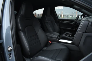 Porsche Cayenne Coupé 4.0 Turbo E-Hybrid GT  Burmester PDCC Carbon HUD ACC 360 / 59