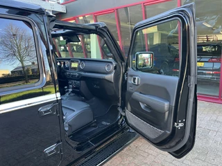 Jeep Wrangler Unlimited 4xe 380 Sahara  | Irmscher | Cross | Camera voor | / 32