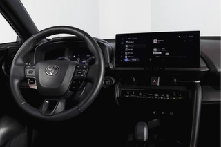 Toyota C-HR 1.8 Hybrid 140 Dynamic  | Dig. Cockpit | Adapt. Cruise | Winterpakket | PDC | Camera | NAV + App. Connect | ECC | DAB | LM 18" | 2989 / 36
