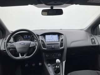 Ford Focus 1.5 ST-Line 1e Eigenaar Nav/Cruise 18 Inch Pdc NL-Auto UITSTRALING! / 18