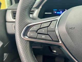 Renault Captur 1.6 E-Tech Full Hybrid 145 Techno  | Stoel+Stuurverwarming | Climate Control | Draadloze Telefoonlader | Camera + Sensoren | Two-Tone | Apple CarPlay/Android Auto / 14