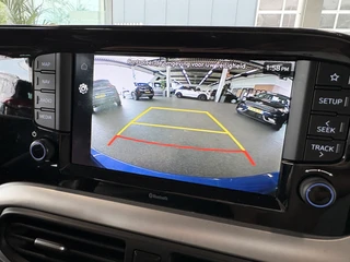 Hyundai i10 1.0 Premium  CAMERA/CARPLAY/NAVI/CRUISE/CLIMA/PDC / 5