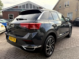 Volkswagen T-Roc 1.5 TSI Style Business  Panoramadak, Stoelverwarming, App Connect / 4