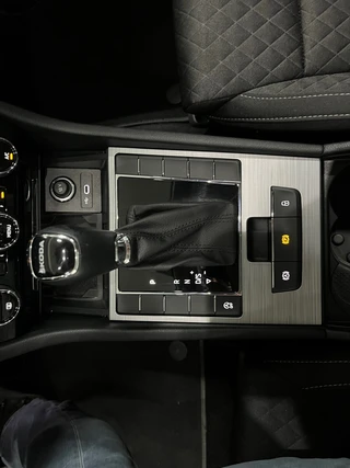 Skoda Superb Combi 1.5 TSI ACT Business Edition / NL auto / eerste eigenaar / automaat / 35