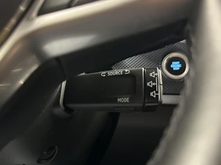 Renault Arkana 1.6 E-Tech full hybrid 145 evolution CAMERA CRUISE LM NAVI CARPLAY. / 26