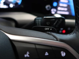 Volkswagen Golf 1.0 eTSi 110pk DSG Business 5-drs. CAMERA/KEYLESS/WINTERPACK/CARPLAY/17INCH / 50