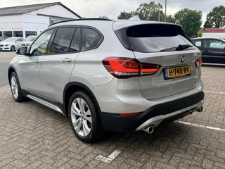 BMW X1 xDrive20i High Executive  | Afn. trekhaak | Pano | LED | Leder | Sportstoelen | Apple/Android | Stoelverwarming / 14