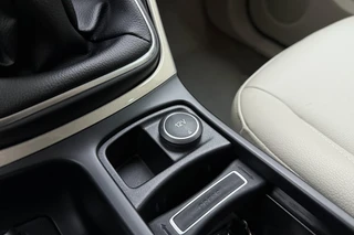 Ford C-Max 1.0 Titanium 125pk | Navigatie | Camera | Climate Control | Lederen Bekleding | Stoel - Voorruitverwarming | Weinig Kilometers | Parkeersensoren / 30