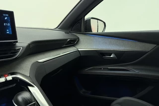 Peugeot 3008 1.2T 130pk GT | Achteruitrijcamera | Parkeersensoren V+A | Cruise & Climate control | Navi | Apple Carplay / Android Auto / 28
