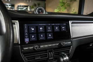 Porsche Macan 2.9 Turbo|Krijtgrijs|Pano|Leder|Chrono|Luchtv. / 52