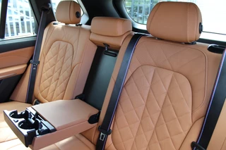 BMW X5 xDrive50e M-Sport Pro  | Vierwielbesturing | Trekhaak | Spoilerpakket | H&K | Panoramadak | Luchtvering / 53