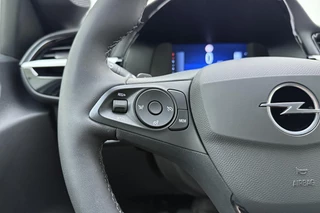 Opel Corsa 1.2 Turbo Hybrid GS 110 PK Automaat | Navigatie via Carplay | Camera | Parkeersensoren voor en achter | Lichtmetalen velgen / 19