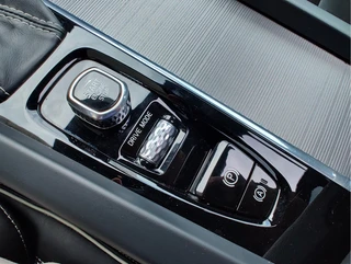 Volvo S60 2.0 T4 R-DESIGN AUTOMAAT  Lederen sportstoelen | Open dak | Harman Kardon | HUD / 21