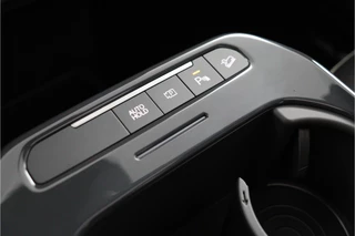Kia EV5 GT-Line Business Edition 81.4 kWh  1.200 kg trekgewicht - Panoramadak met schuif-/kantelfunctie - 19" Inch velgen Fabrieksgarantie tot 2033 / 45