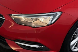 Opel Insignia Grand Sport 1.5 Turbo Business Executive Schuif-/Kanteldak Trekhaak Achteruitrijcamera / 21