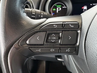 Toyota Yaris 1 .5 Hybrid Dynamic 5-drs. CAMERA/KEYLESS/NAVI/CARPLAY/16INCH / 45