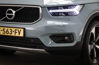 Volvo XC40 2.0 T4 | PANORAMADAK | BLIS | DAB | APPLE | ON CALL | 20" / 19