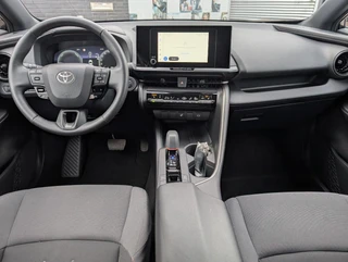 Toyota C-HR 2.0 Plug-in Hybrid 220 Dynamic STUUR- & STOELVERWARMING PARKEERSENSOREN V+A DODEHOEKDETECTIE / 4