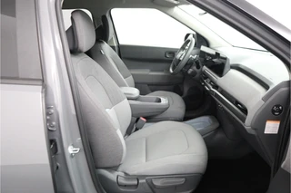 Kia EV3 Plus 81.4 kWh  - SOH 98,8% - Stoel/stuurwiel verwarming - Adaptieve Cruisecontrole - LED lampen - V2L - Fabrieksgarantie tot en met 03-2032 / 37