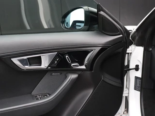 Jaguar F-TYPE 3.0 V6 Convertible / 20