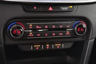 Kia ProCeed 1.5 T-GDi GT-Line Automaat Trekhaak Camera Keyless Stuur-Stoelverwarming / 24