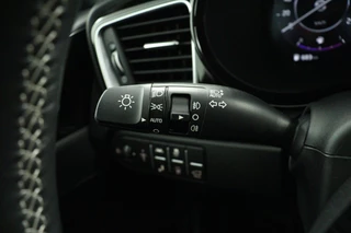 Kia ProCeed 1.5 T-GDi GT-Line Automaat  - Stoel-/stuurverwarming - Navigatie - Cruise Control - Airco - Climate Control - Fabrieksgarantie tot 03-2031 / 37