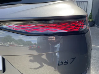 DS DS 7 225pk E-Tense Performance Line (360gr Camera - Keyless Entry - Elektrische stoelen incl geheugen - Adaptieve Cruise Controle - Parkeersensoren V+A - Alcantara) / 35