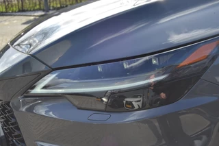 Lexus RX 450h+ Plug-in Hybrid 35th Edition DIRECT BESCHIKBAAR PANODAK 360-CAMERA STOELVENT HUD ELEK-STOELEN TIPLE LED / 10